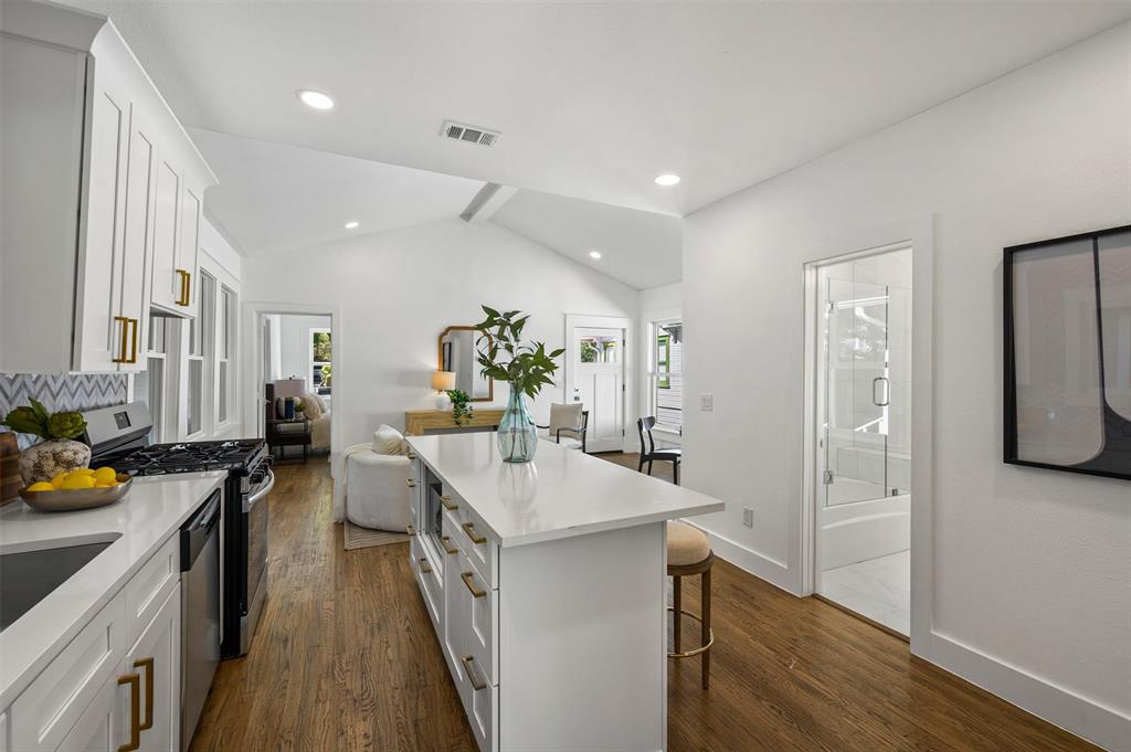 4522 Junius Street Property Photo 14