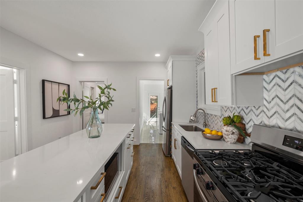 4522 Junius Street Property Photo 15