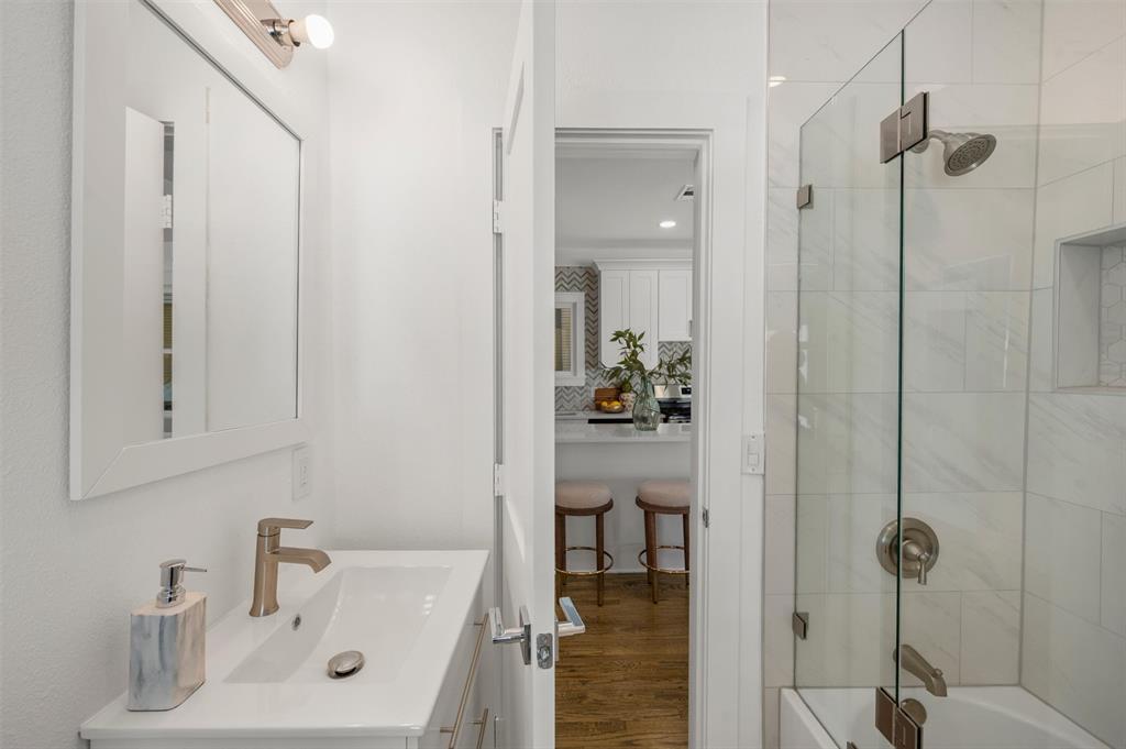 4522 Junius Street Property Photo 19