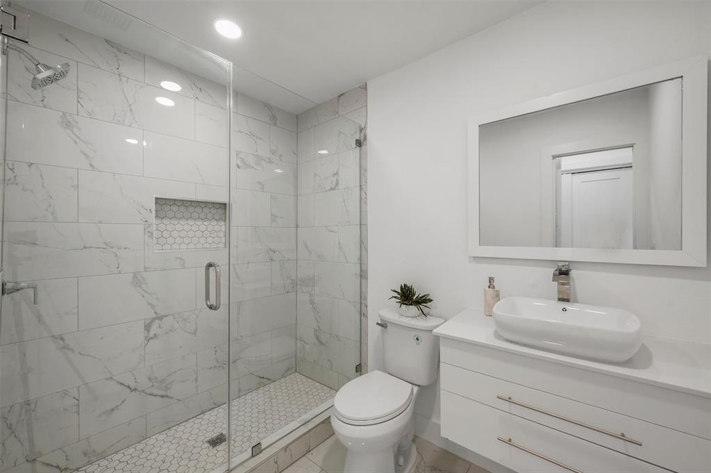 4522 Junius Street Property Photo 23