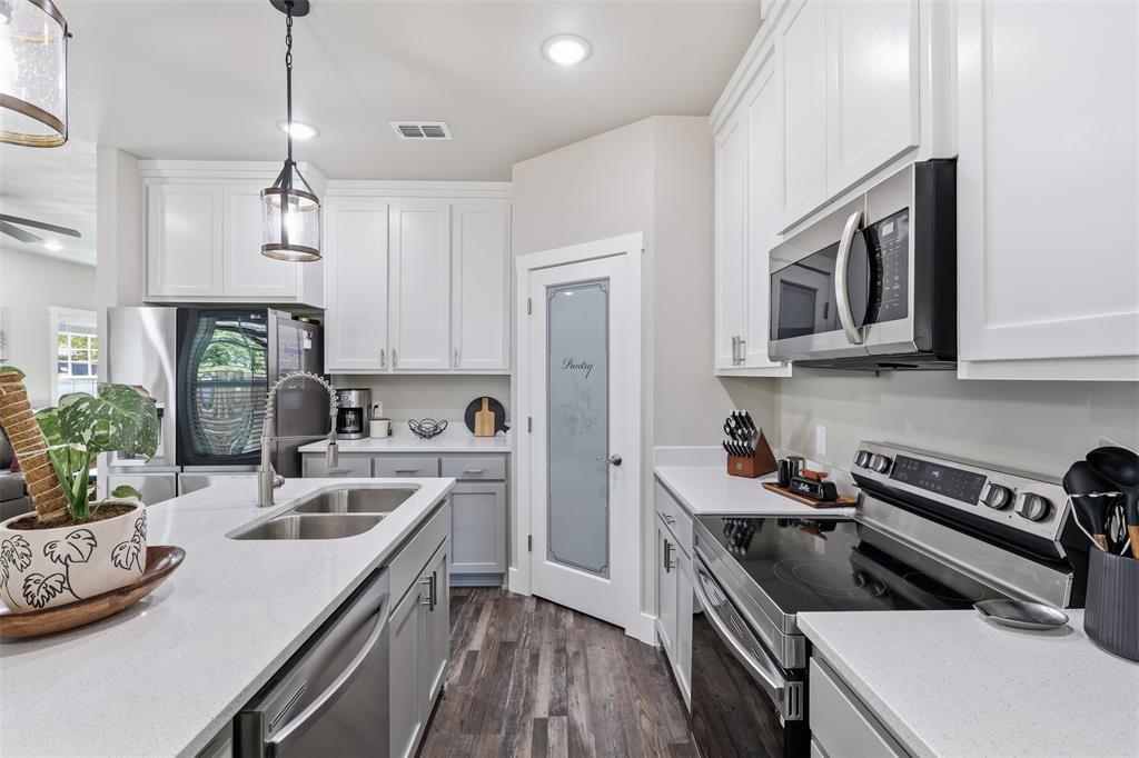 8448 Jay Street Property Photo 14