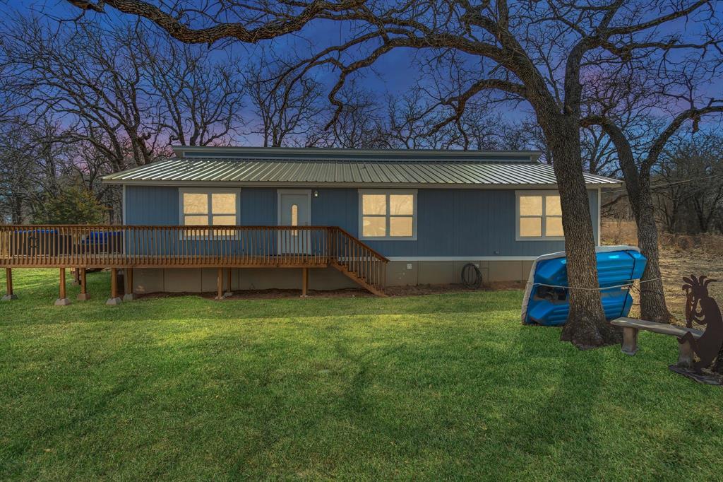 217 Comanche Trail Property Photo 2