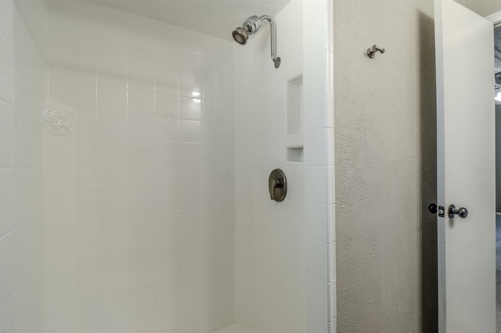 1701 Brookhaven Circle Property Photo 17