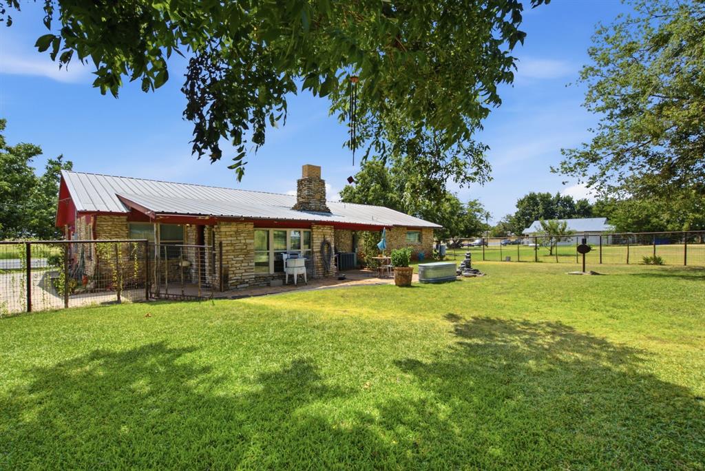 1399 State Highway 16 Property Photo 6