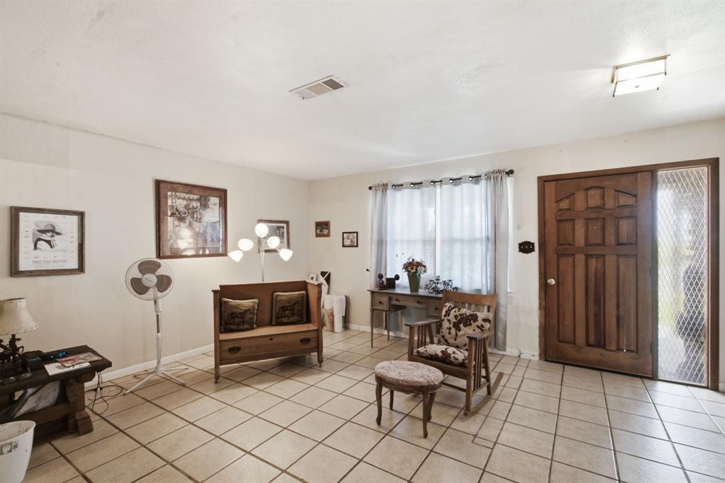 1399 State Highway 16 Property Photo 12