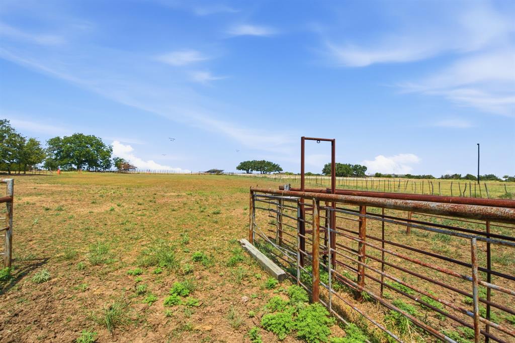 1399 State Highway 16 Property Photo 27