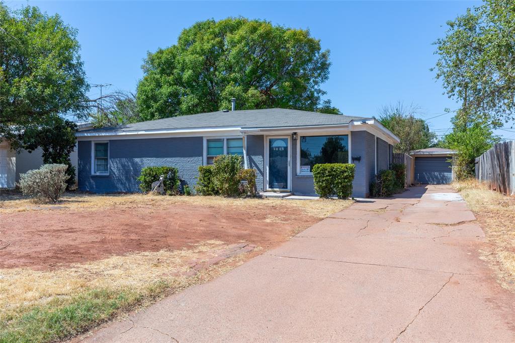 2142 N Mockingbird Lane Property Photo 1