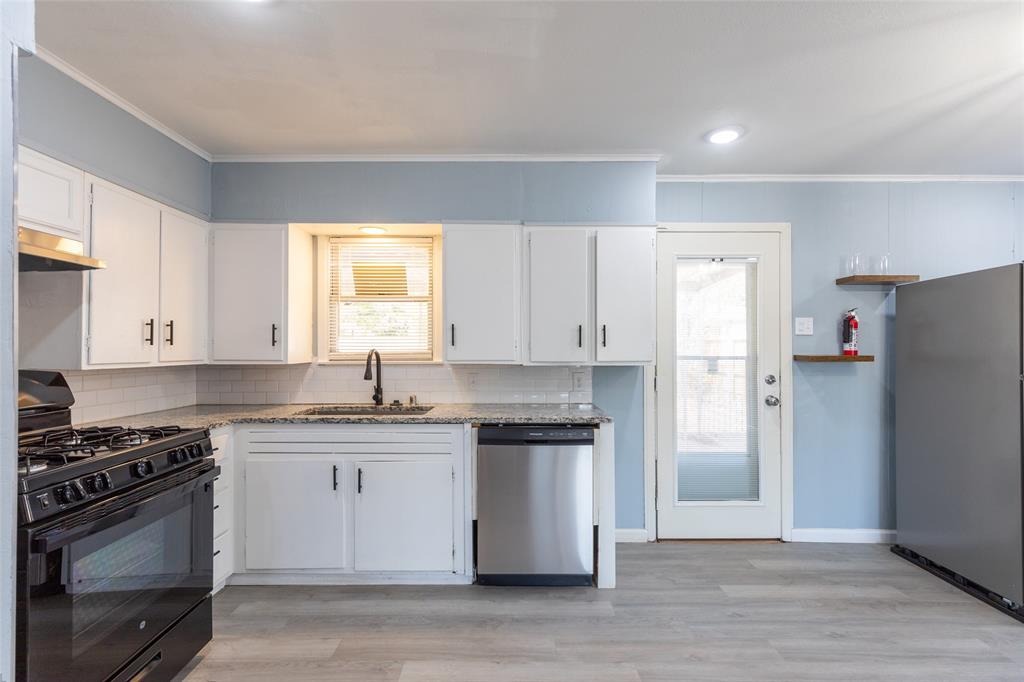 2142 N Mockingbird Lane Property Photo 13