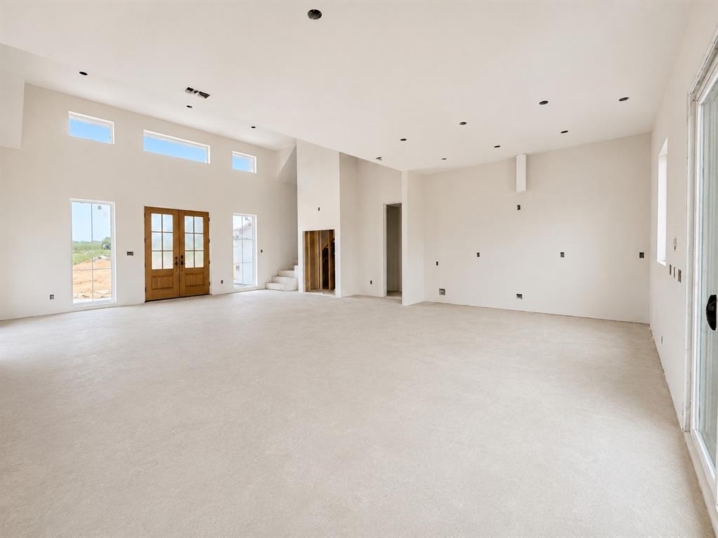 208 Vaughn Lane Property Photo 5