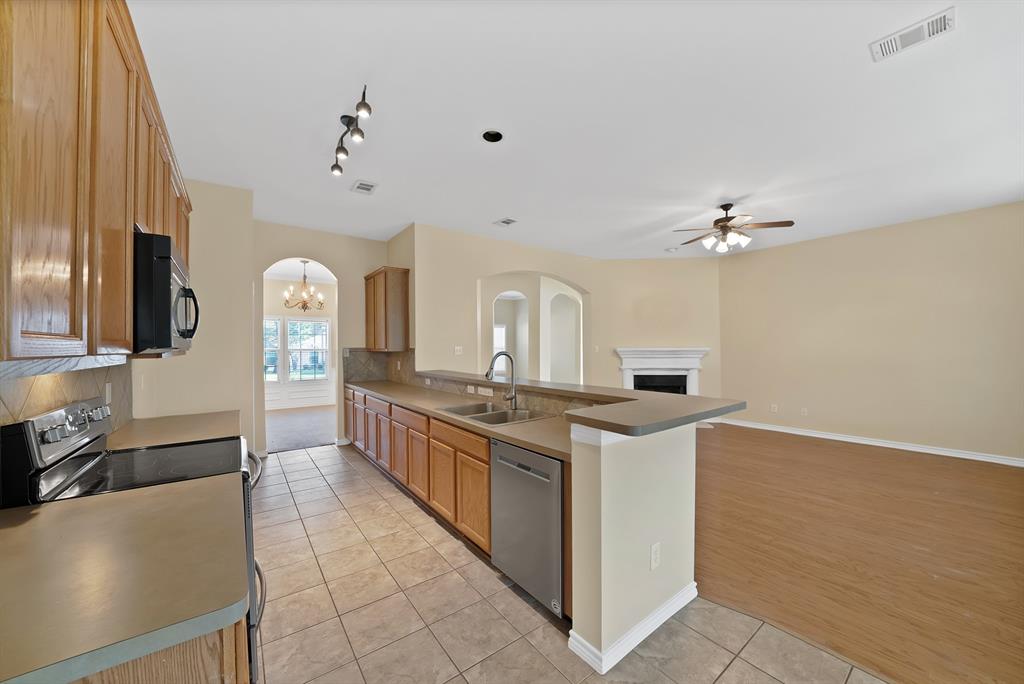 3017 Jacob Drive Property Photo 5