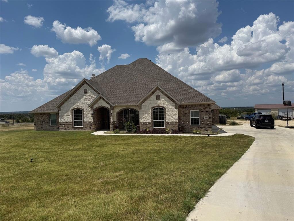 1013 Sky Court Property Photo 1