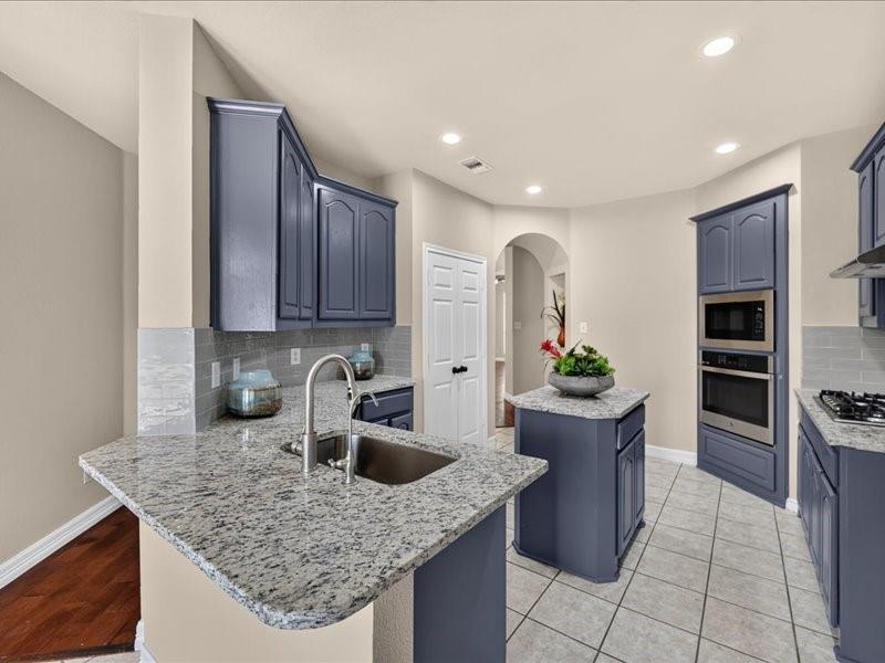 8113 Sawgrass Lane Property Photo 10