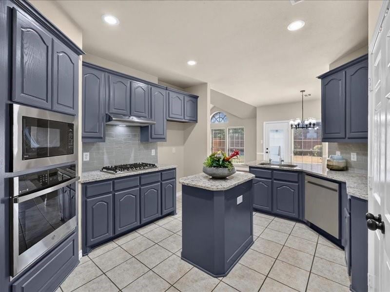 8113 Sawgrass Lane Property Photo 11