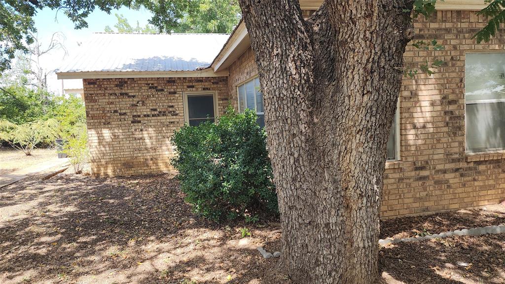 412 Connellee Avenue Property Photo 4