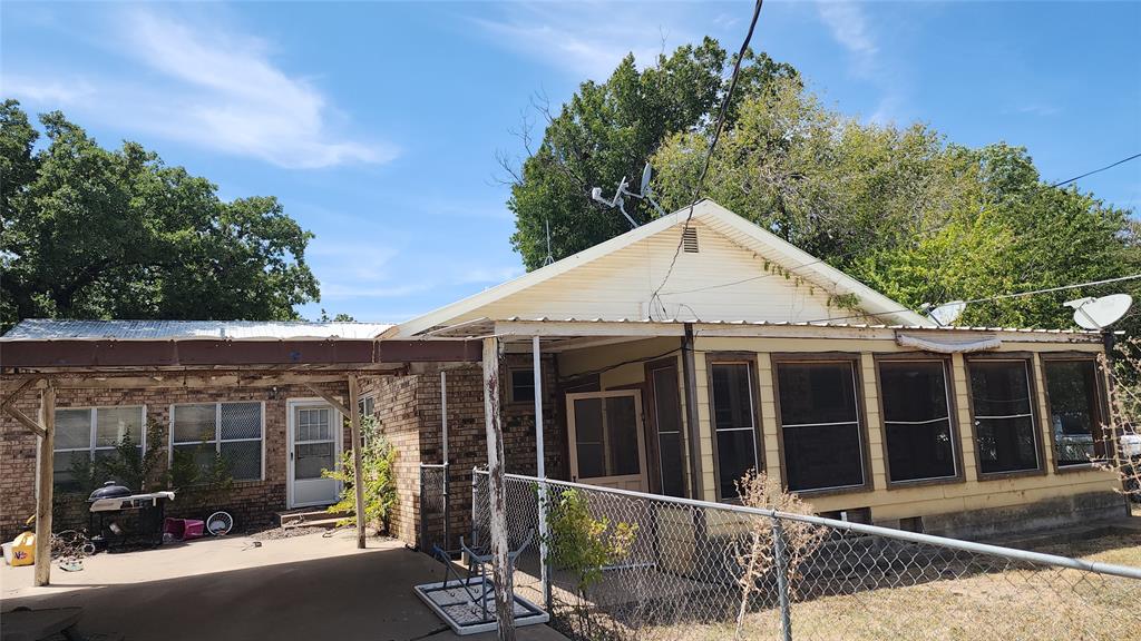 412 Connellee Avenue Property Photo 8