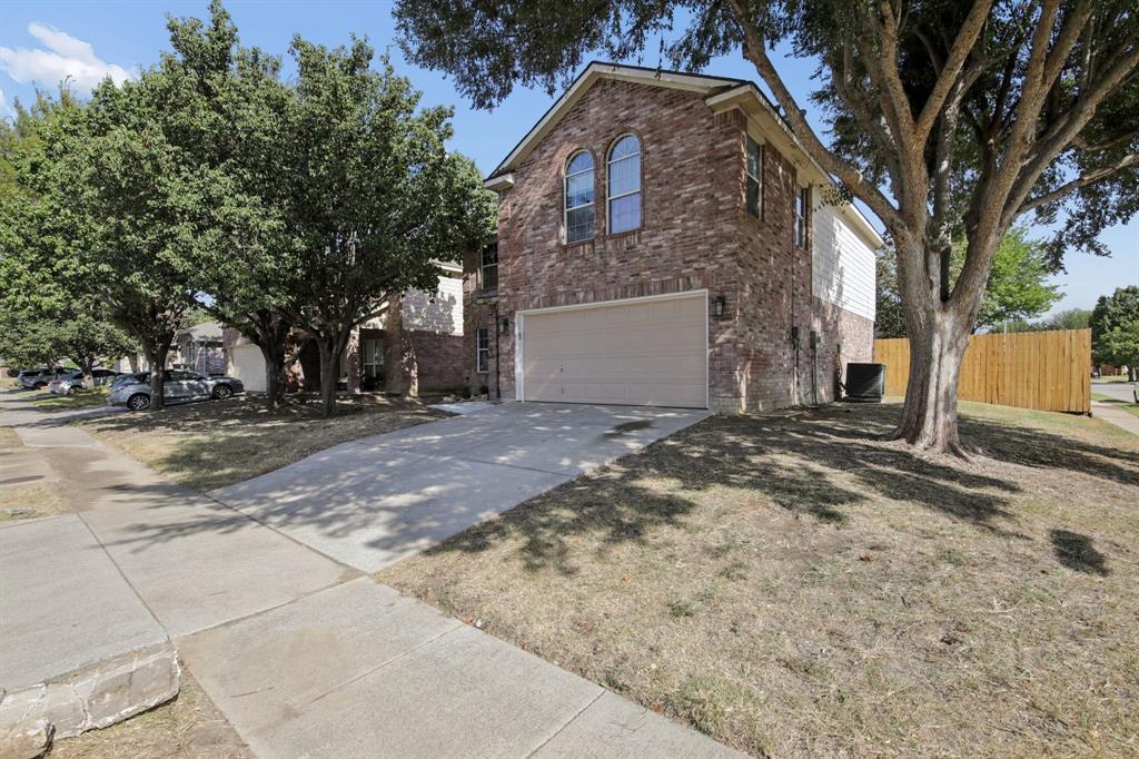 5533 Spring Ridge Drive Property Photo 2