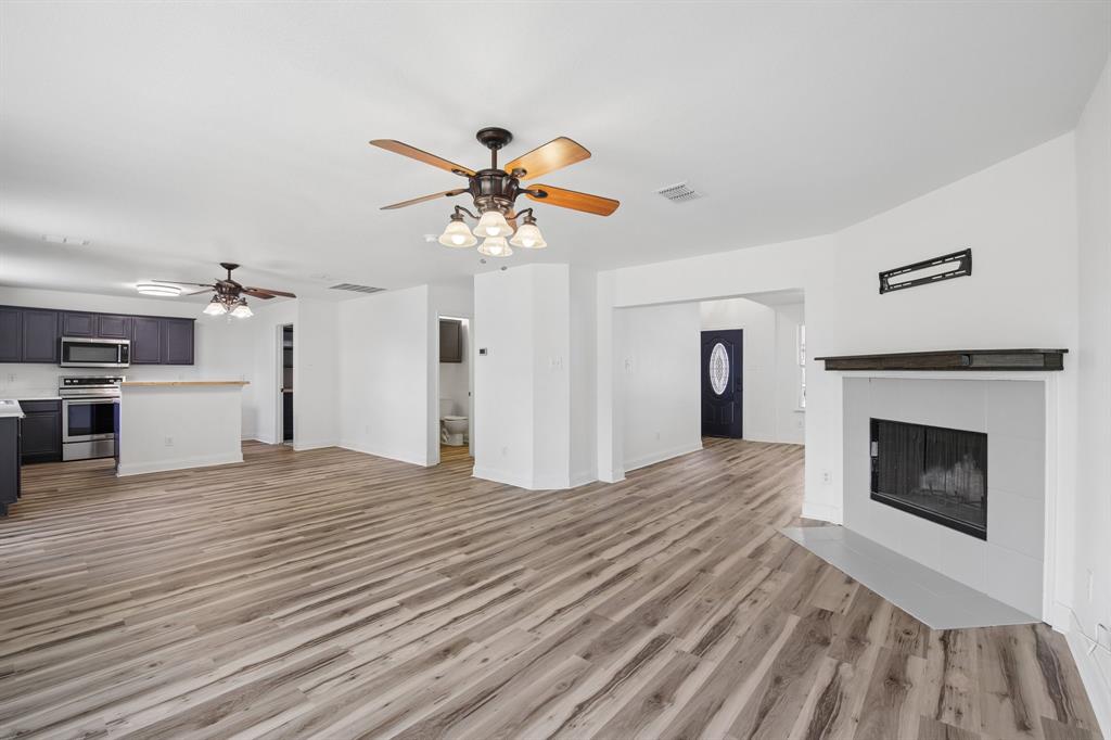 5533 Spring Ridge Drive Property Photo 9