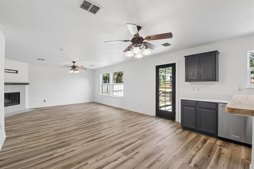 5533 Spring Ridge Drive Property Photo 12