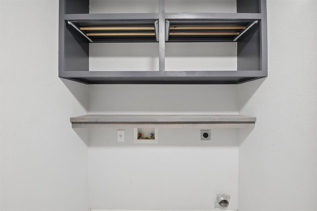 5533 Spring Ridge Drive Property Photo 20