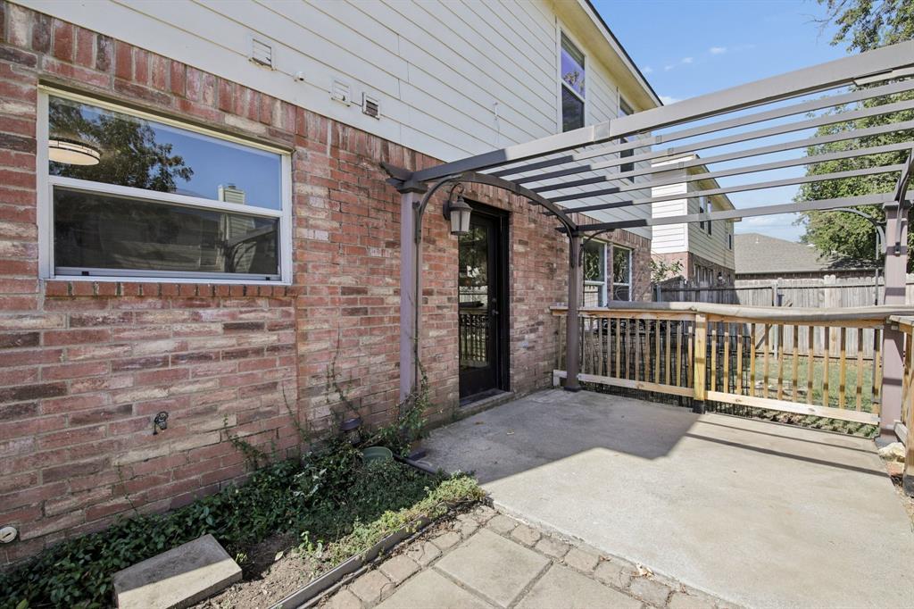 5533 Spring Ridge Drive Property Photo 36