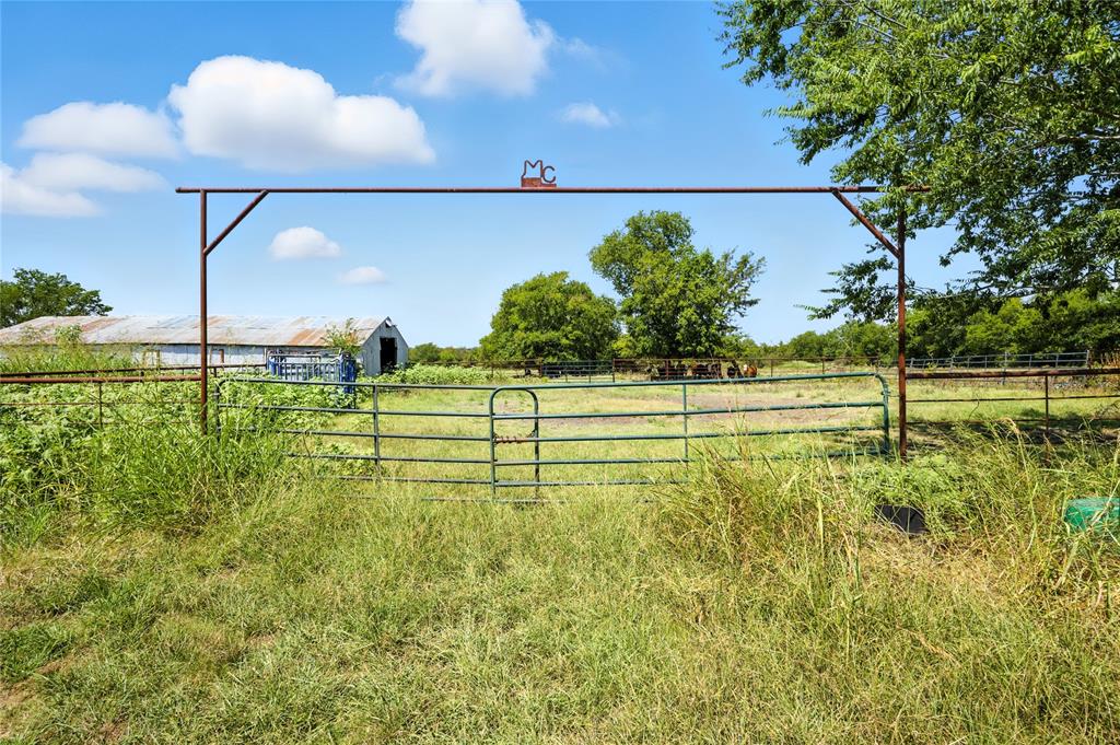 9620 Farm Market 895 Property Photo 8
