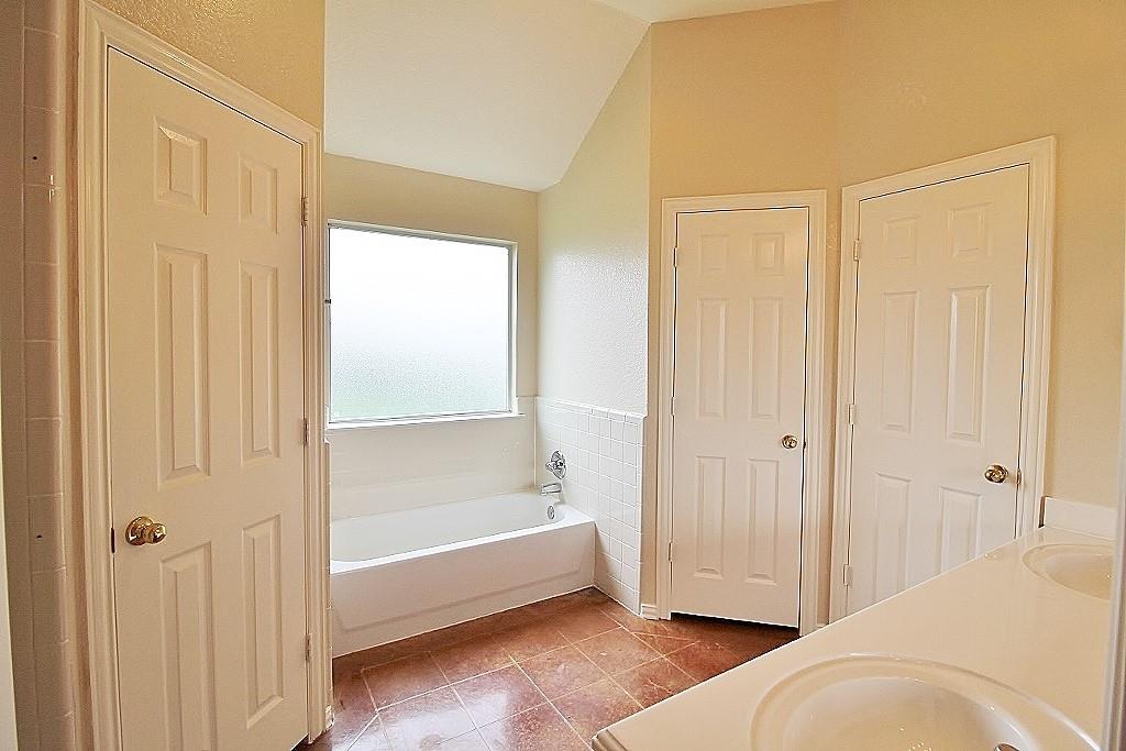 302 Aspen Court Property Photo 12