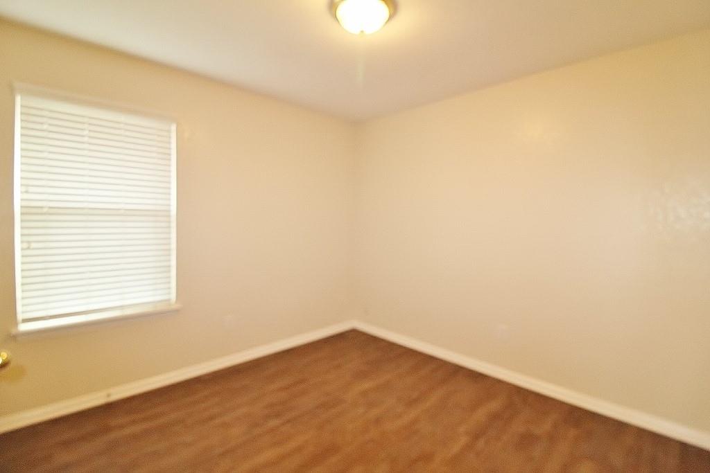302 Aspen Court Property Photo 15