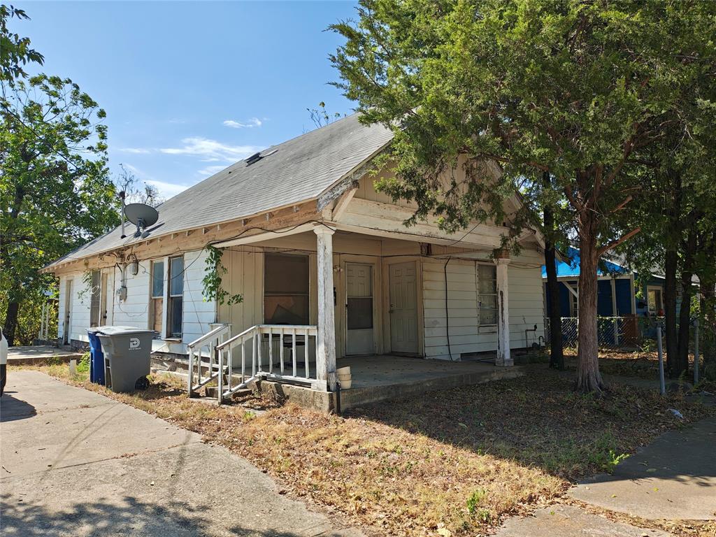 3338 Coronet Boulevard Property Photo 2