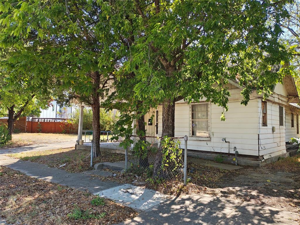 3338 Coronet Boulevard Property Photo 3