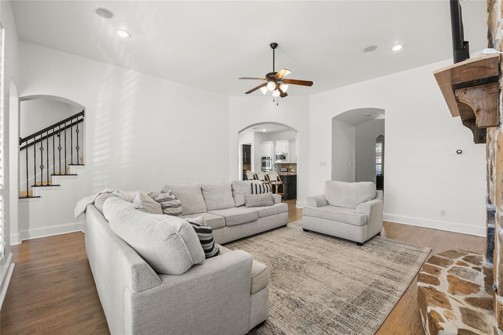 10974 Apple Valley Drive Property Photo 15