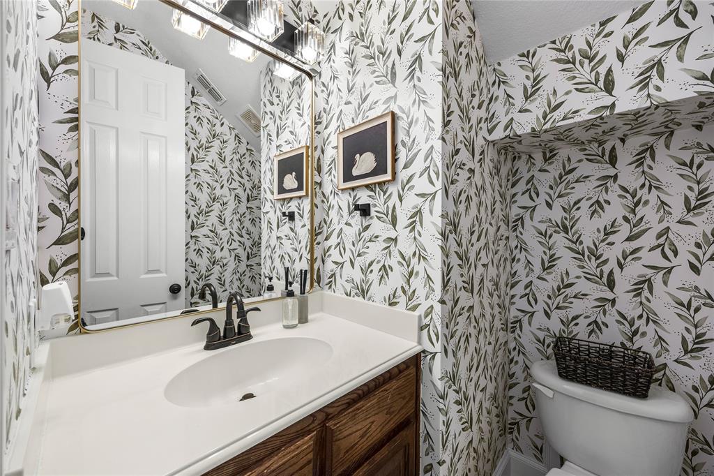 10974 Apple Valley Drive Property Photo 16