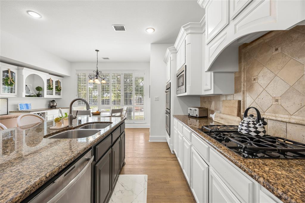 10974 Apple Valley Drive Property Photo 19