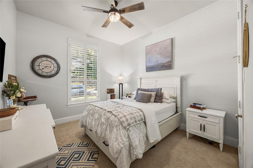 10974 Apple Valley Drive Property Photo 25