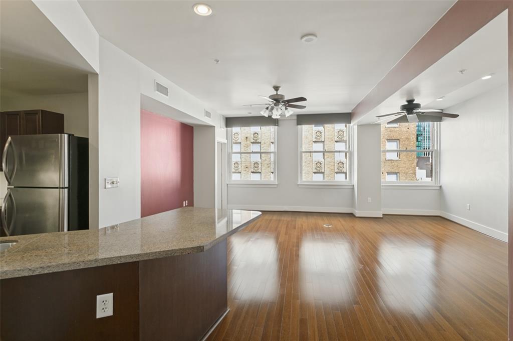 411 W 7th Street 707 Property Photo 1