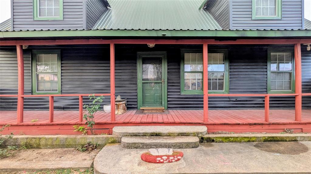 119 County Road 1812 Property Photo 2