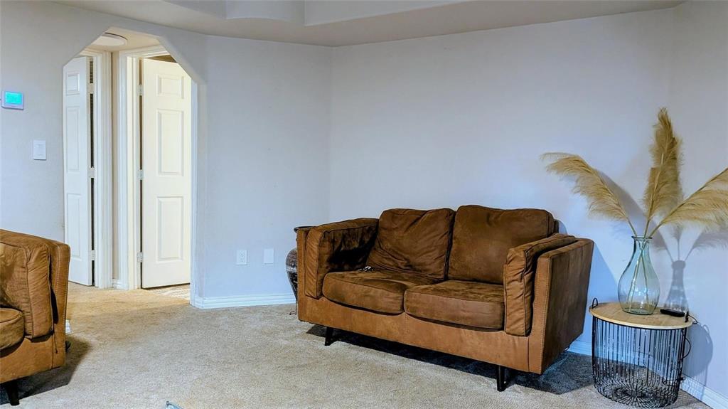 119 County Road 1812 Property Photo 3