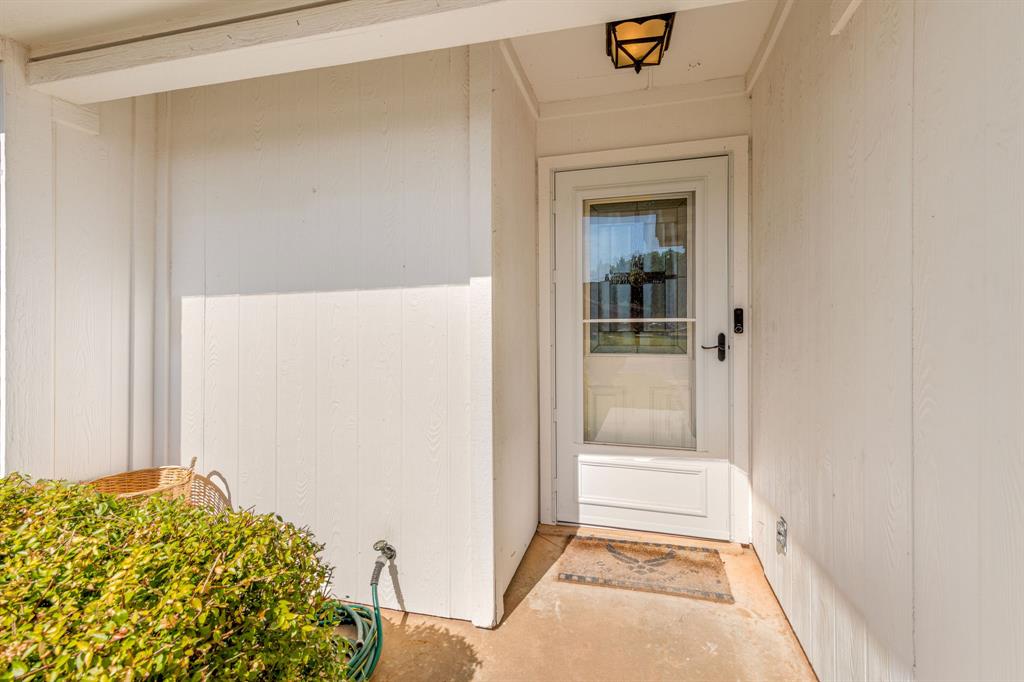 7634 Patricia Lane Property Photo 3