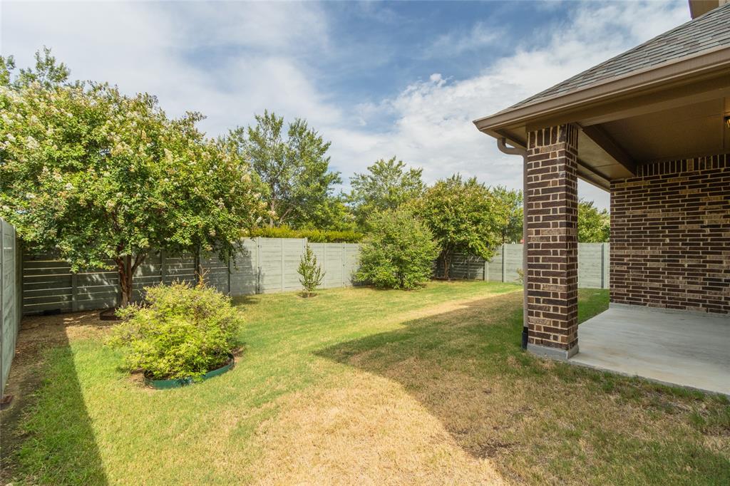 225 Lilypad Bend Property Photo 30
