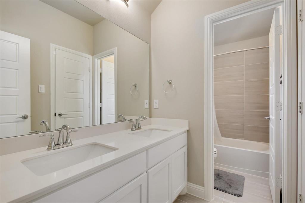 6842 Gavin Drive Property Photo 17