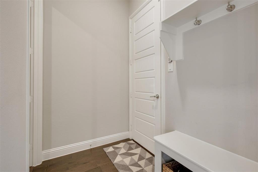 6842 Gavin Drive Property Photo 20
