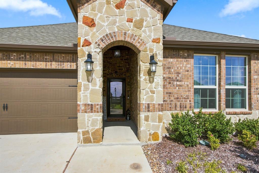 11217 Shady Meadows Way Property Photo 3