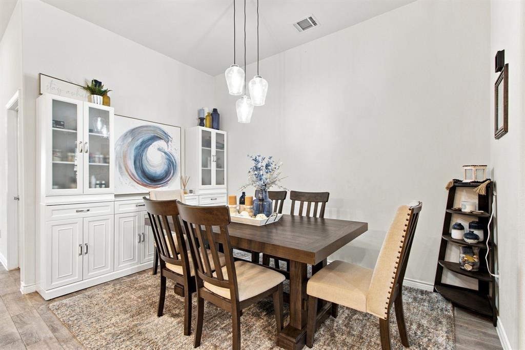 11217 Shady Meadows Way Property Photo 12