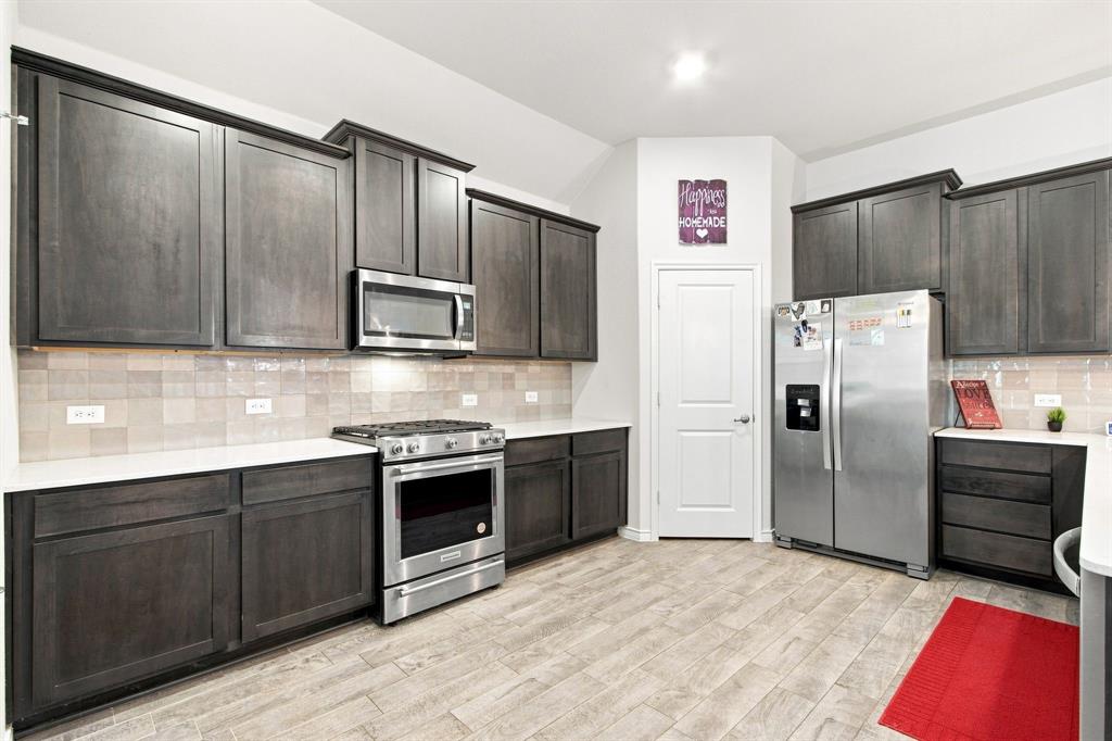 11217 Shady Meadows Way Property Photo 14