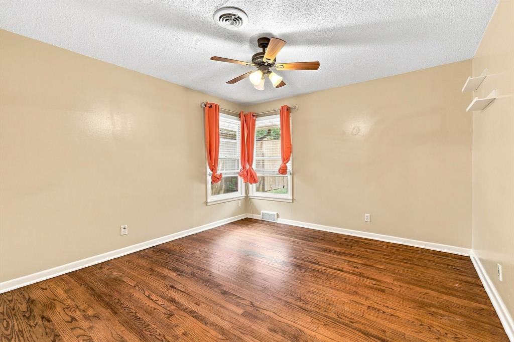 204 University Drive Property Photo 18