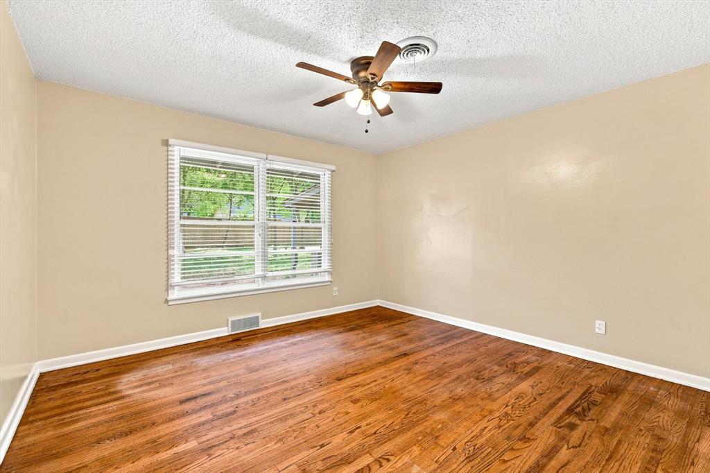 204 University Drive Property Photo 20