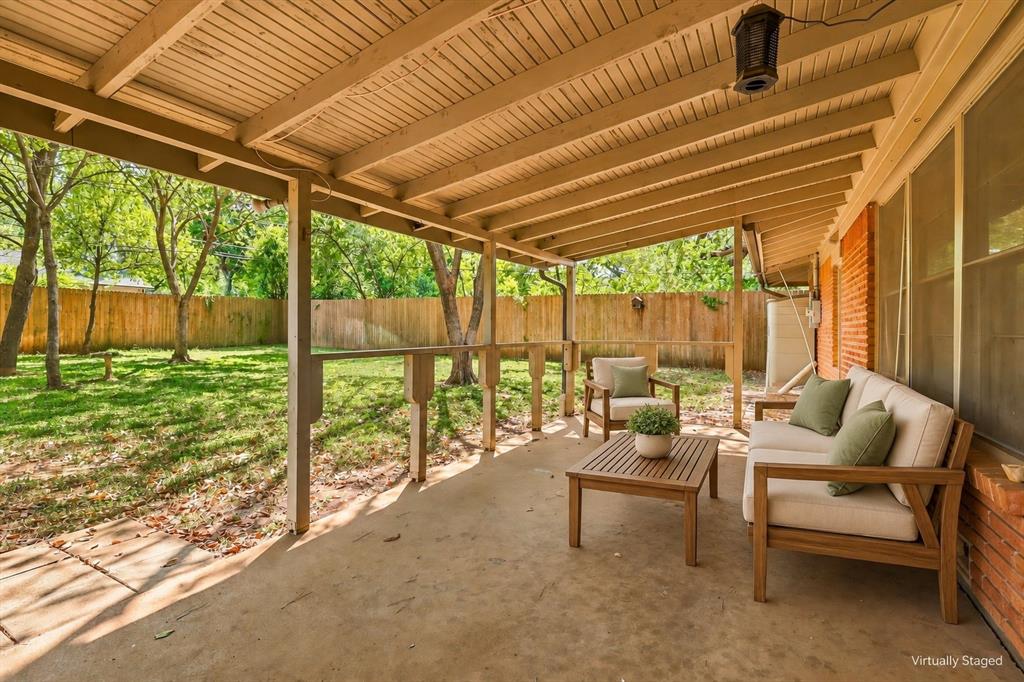 204 University Drive Property Photo 21