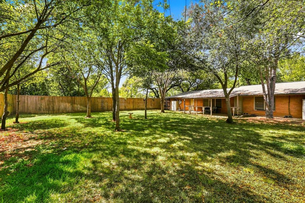 204 University Drive Property Photo 24
