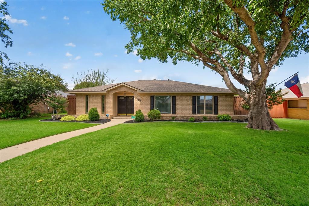 1619 University Drive Property Photo 1
