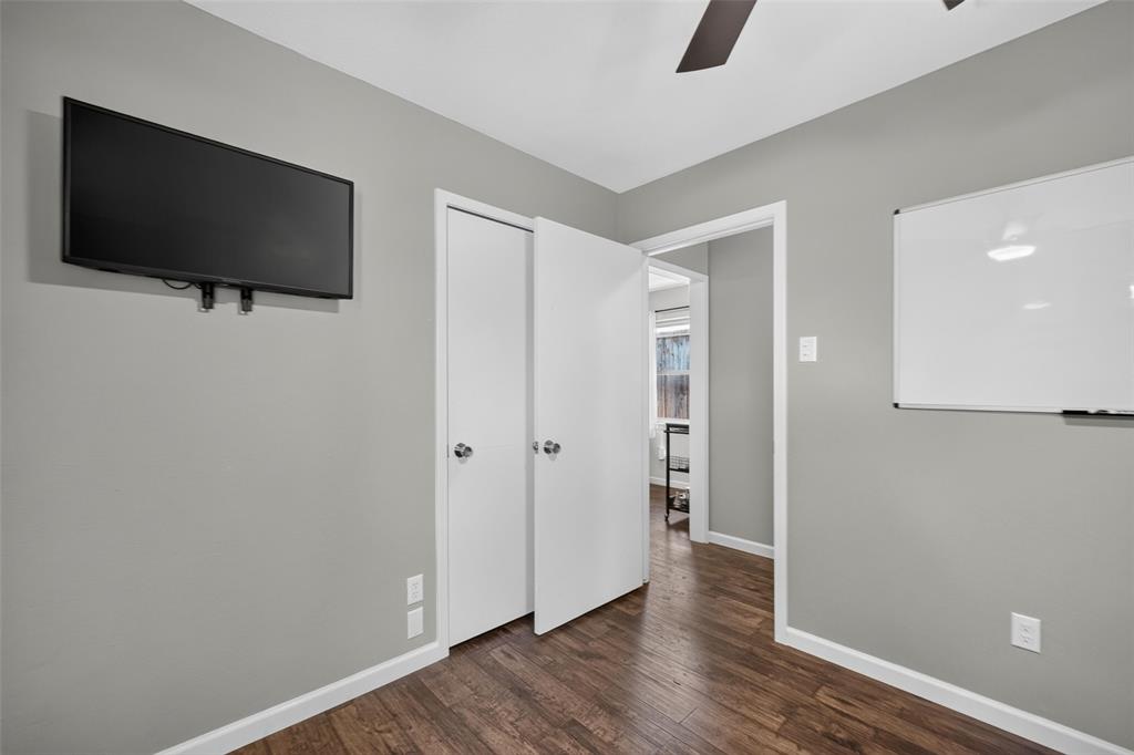 1619 University Drive Property Photo 15