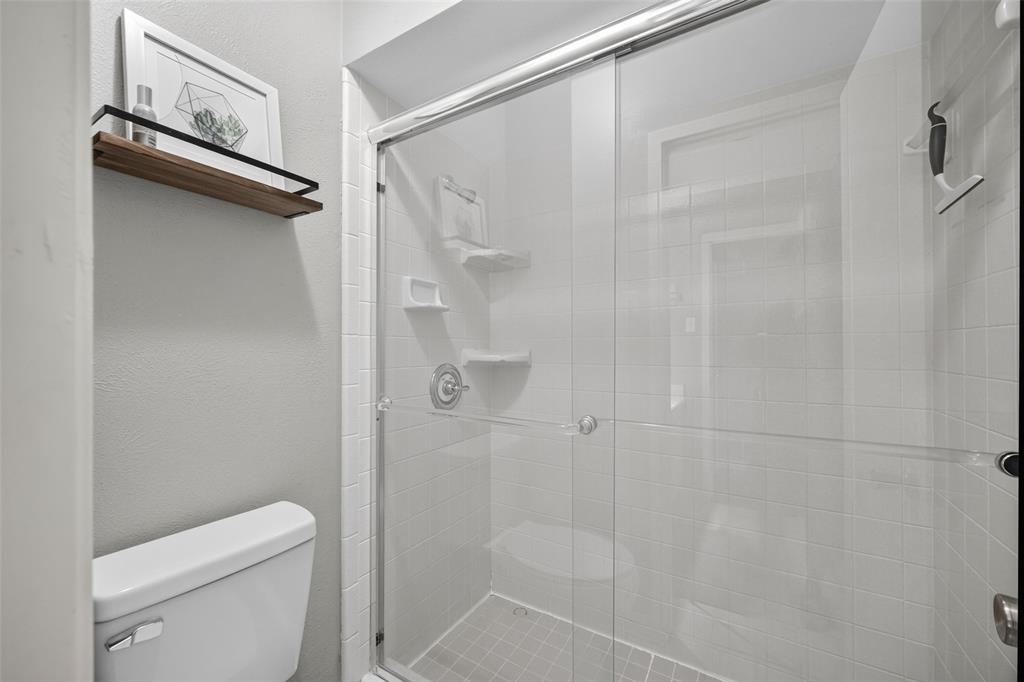 1619 University Drive Property Photo 24